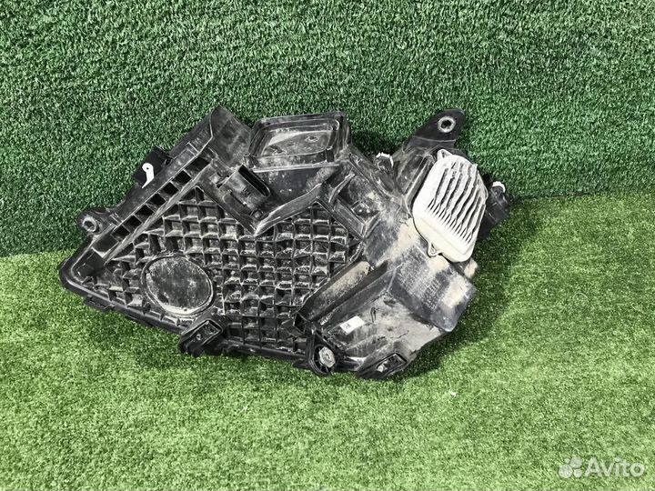 Фара правая Mercedes-Benz GLC