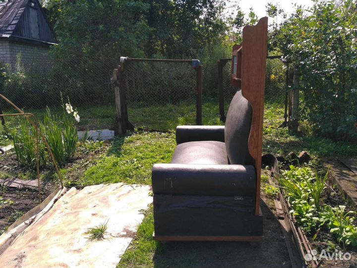 Сталинский диван