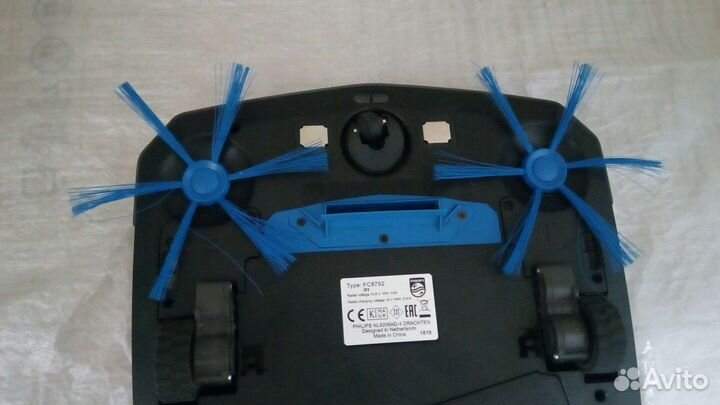 Робот пылесос philips