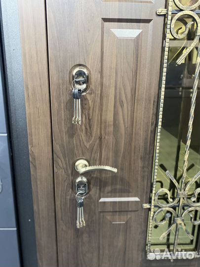 Умная входная дверь SMART