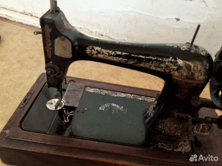 Швейная машина Singer