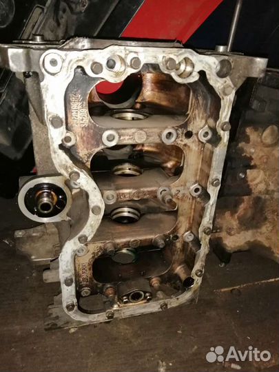 Блок двигателя Mazda 3BK, 1.6, Z6