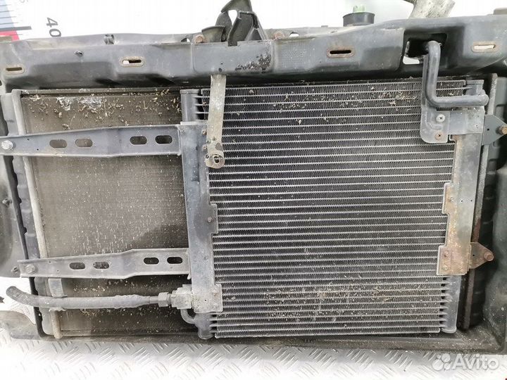 Панель передняя (телевизор) для Volkswagen Polo 3