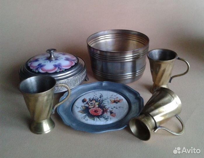 Подсвечник, ваза зеленое стекло, шкатулки эмаль