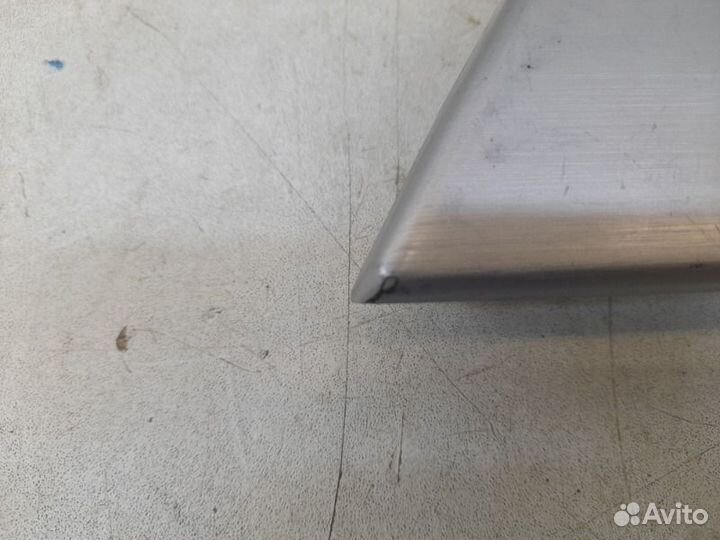 Накладка обшивки двери передняя левая Toyota Land