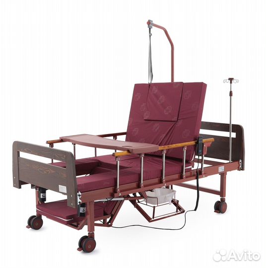 Медицинская кровать железная для лежачих больных