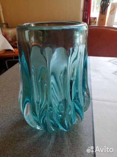 Ваза СССР из голубого стекла