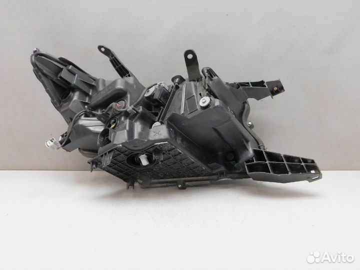 Фара левая Toyota Land Cruiser Prado