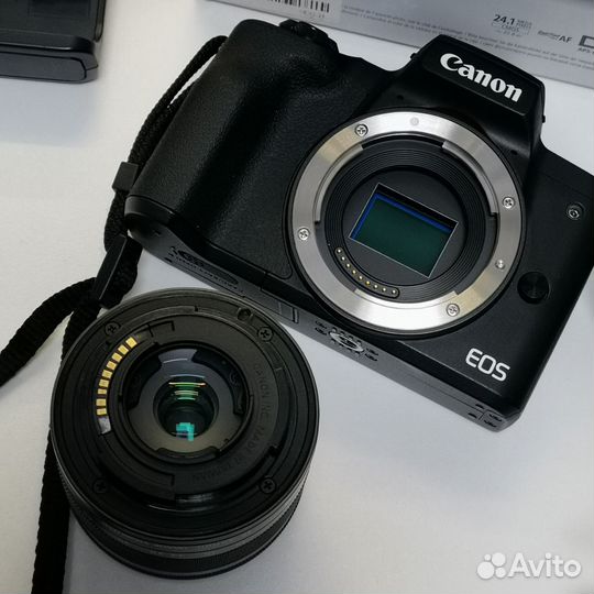 Фотоаппарат Canon EOS M50 Kit 15-45mm IS STM