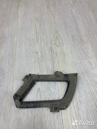 Оправа накладка птф туманки Kia RIO 2 Лев