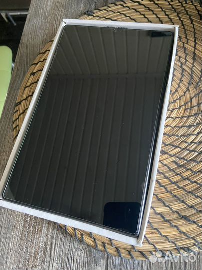 Планшет Lenovo idealad m10 hd