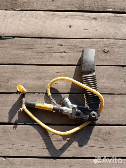 Замок правого ремня безопасности Captiva C100