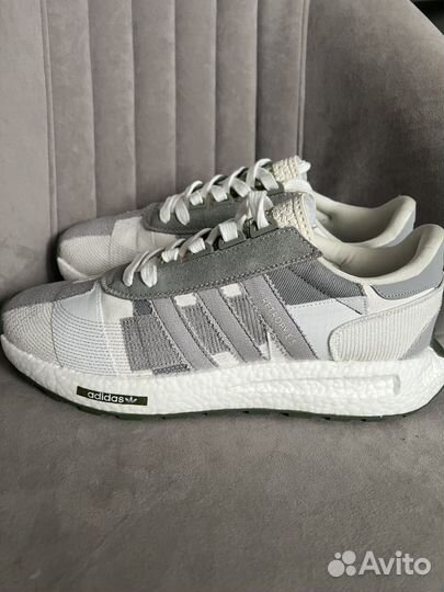 Кроссовки бело-серые eur 44