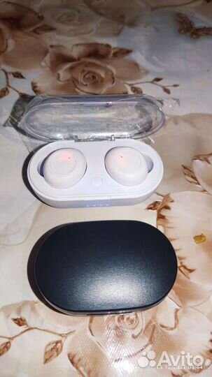 Беспроводные наушники новые