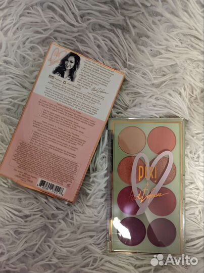 Палетка теней Pixi Heart Defensor