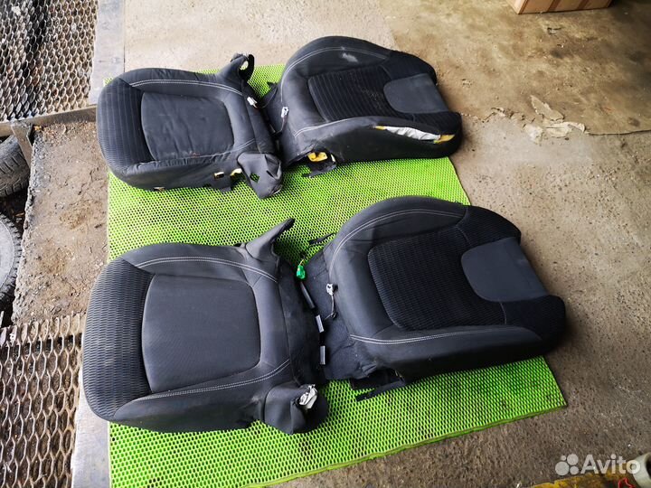 Обивка передних сидений для Renault Kaptur 2016-н