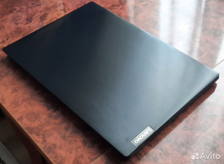 Ноутбук lenovo