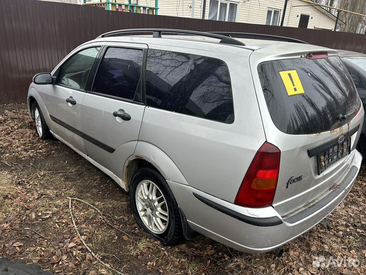 Ford Focus 2.0 AT, 2001, 200 000 км