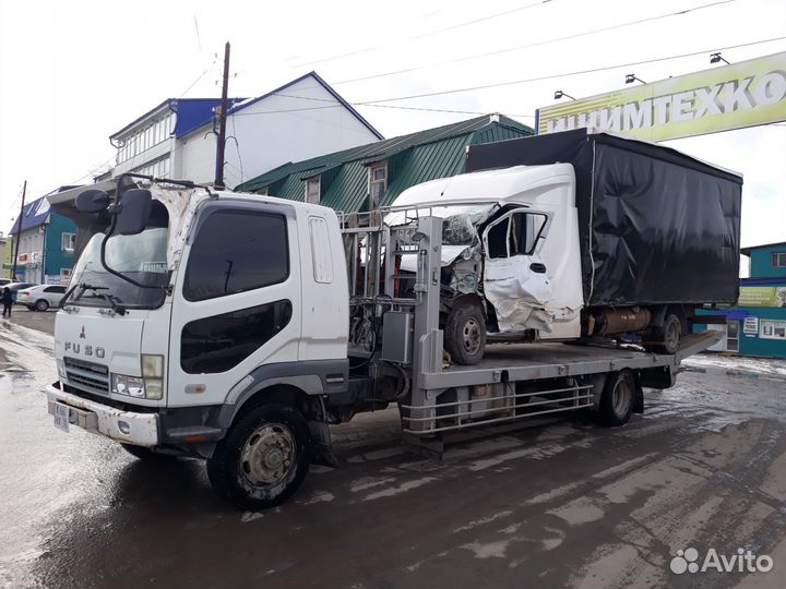 Грузовой легковой эвакуатор автоэвакуатор