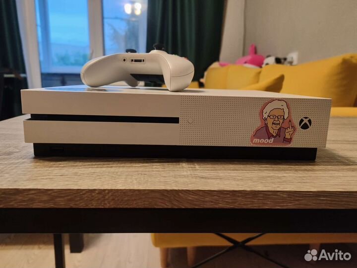 Xbox One S 1tb