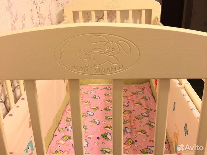 Детская кроватка