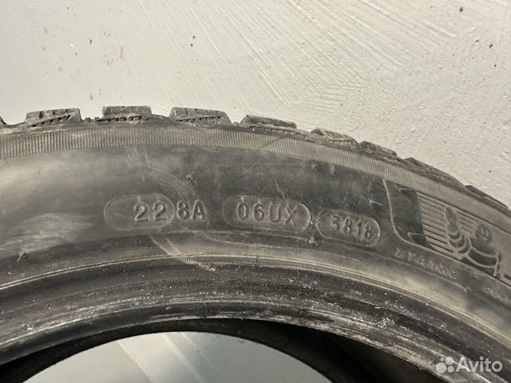 Michelin X-Ice North 4 225/45 R17