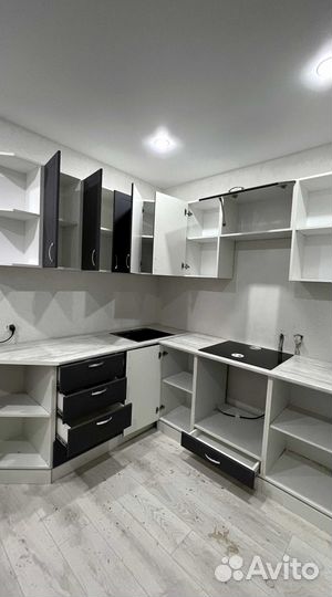 Кухонный гарнитур новый