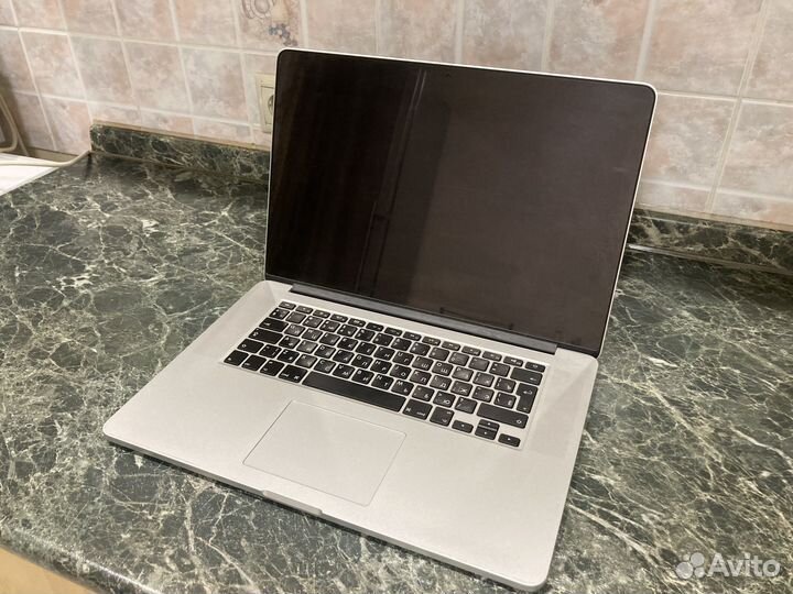Apple Macbook Pro Retina 15 (2015)