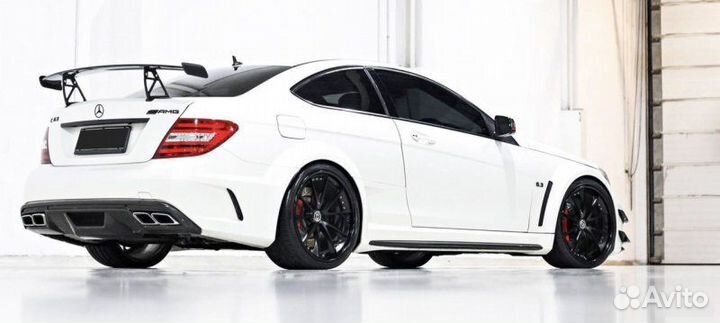 Кованые диски в стиле HRE Mercedes W204 R20