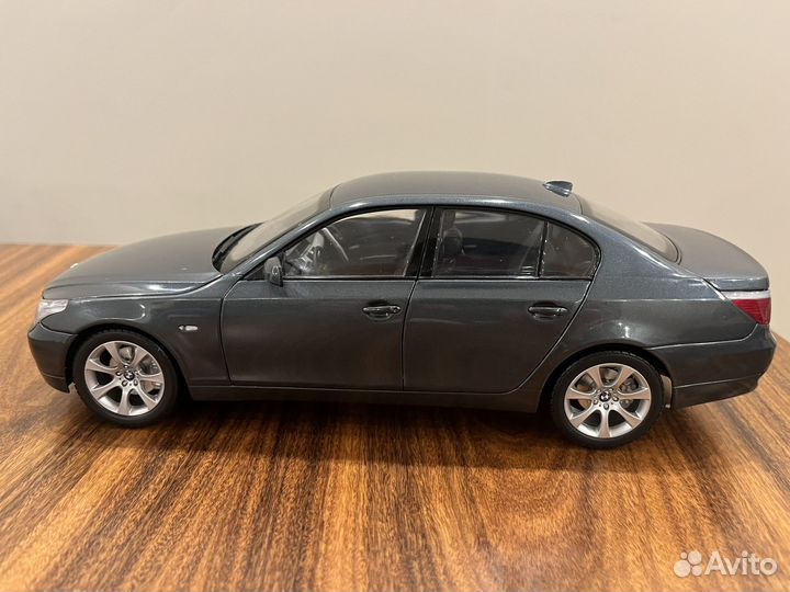 1/18 Kyosho BMW 545i E60