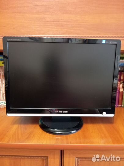 Монитор samsung
