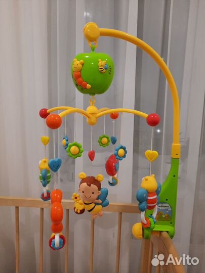 Мобиль на кроватку Жирафики