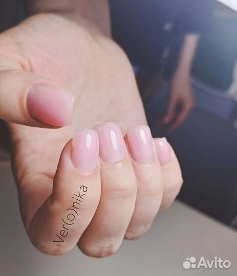 Маникюр, наращивание ногтей и педикюр