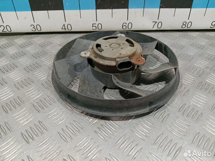 Б/У Вентилятор радиатора Vivaro