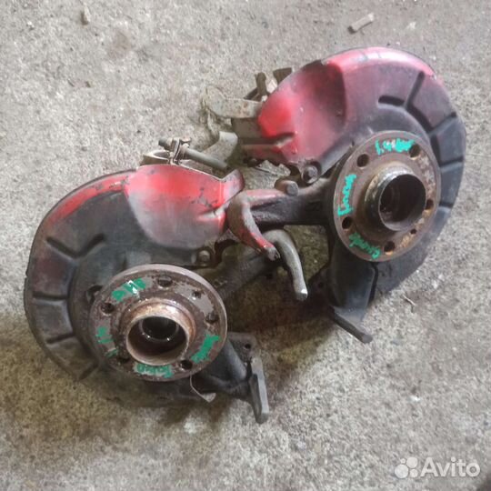 Поворотный кулак skoda fabia 1