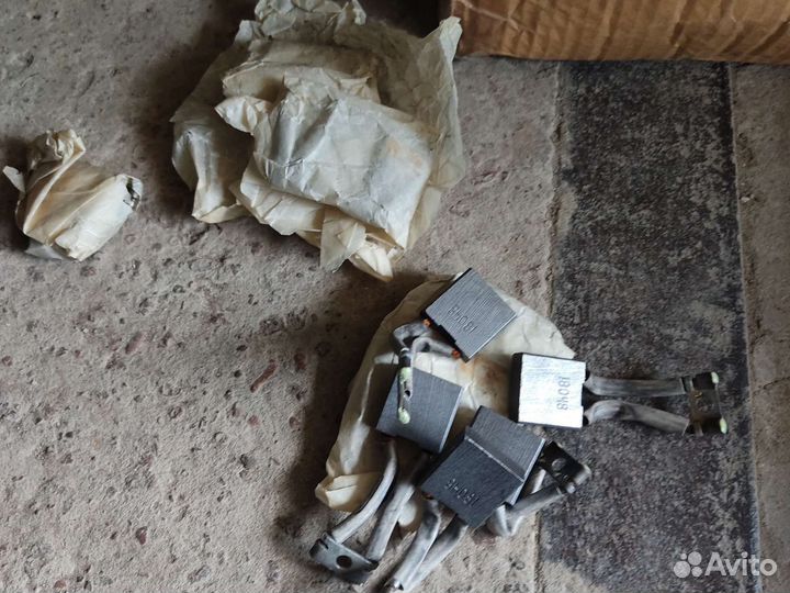 Щетки 25х25х8