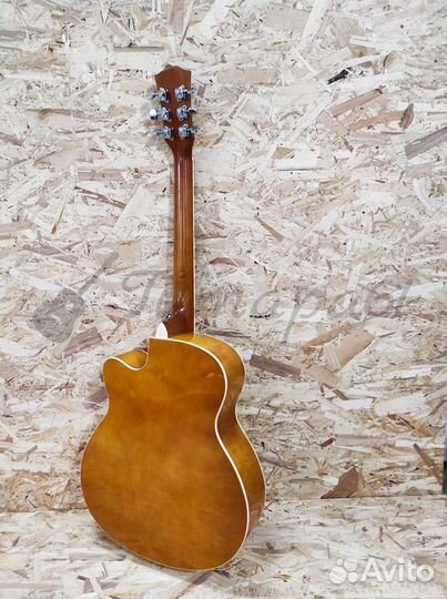 Акустическая гитара