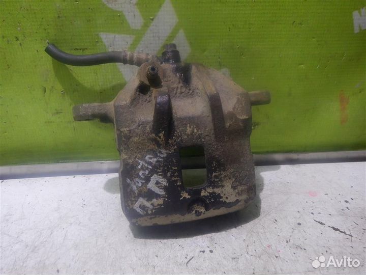 Суппорт передний правый Хендай Лантра 96-00