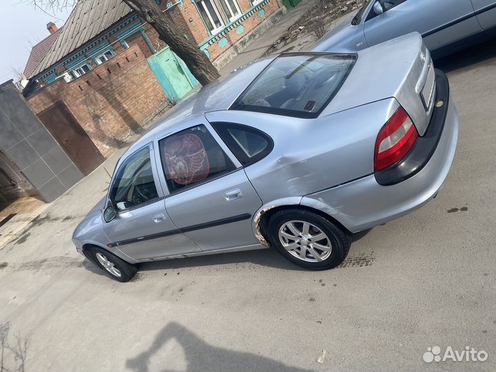 Opel Vectra 1.6 МТ, 1995, 220 000 км