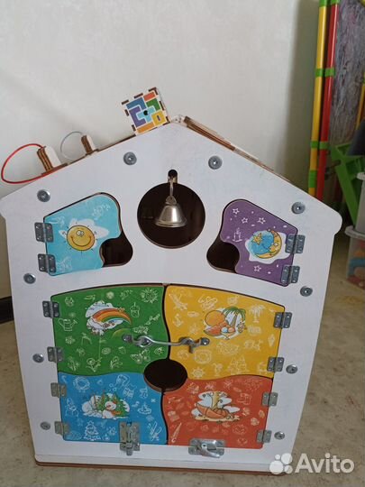 Бизиборд домик со светом большой от1до 5лет