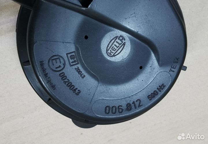 Звуковые сигналы Hella на Mercedes W124. Оригинал