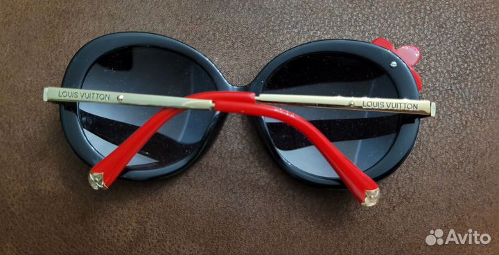 Солнцезащитные очки