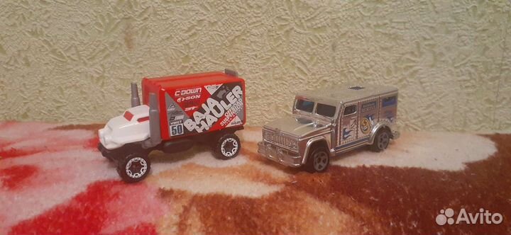 Модельки hot wheels