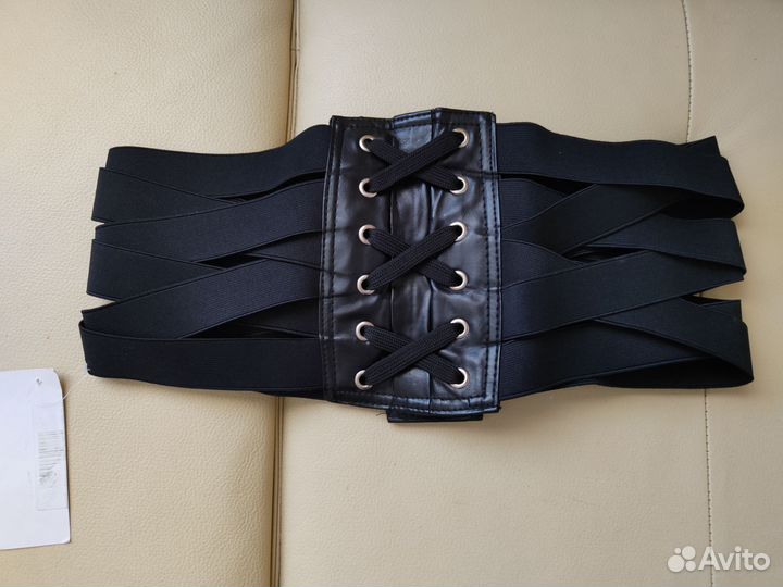 Цена за всё. 2 новых пояса 42-44 размер