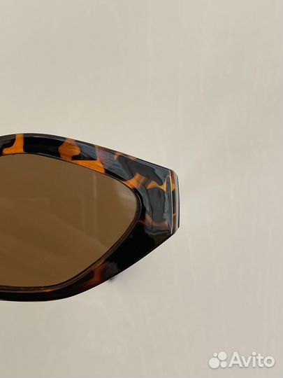 Солнцезащитные очки