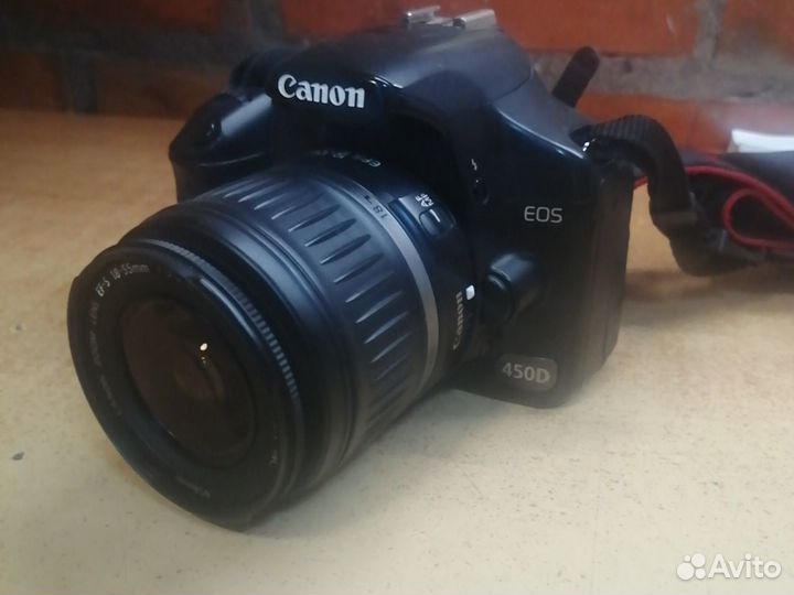 Зеркальный фотоаппарат