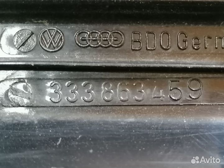 Накладка замка багажника VW Passat B4 универсал