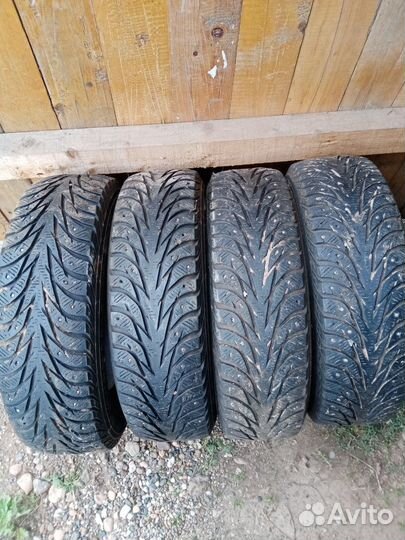 Yokohama IceGuard Stud IG65 185/70 R14 92T