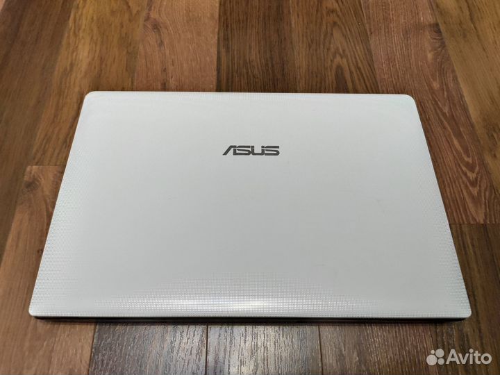 Ноутбук Asus X501A (Pentium B980, 8 гб, 1000HDD)