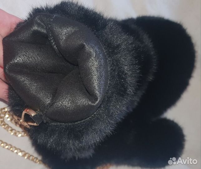 Варежки из экомеха